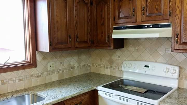 Kitchen tile back splash