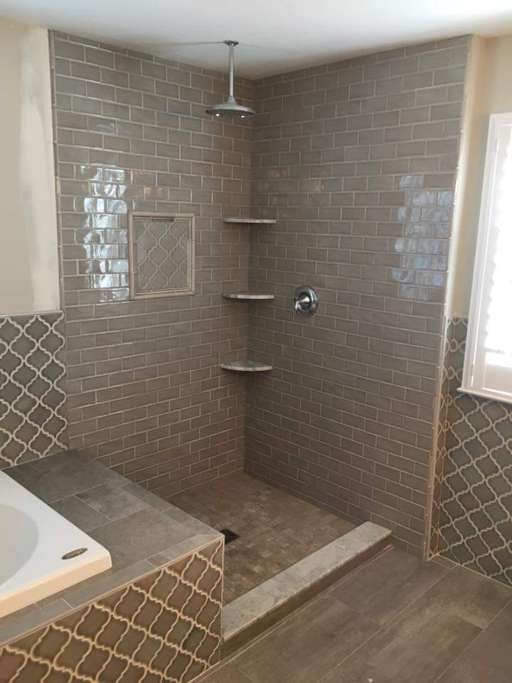 shower with tub deck bench