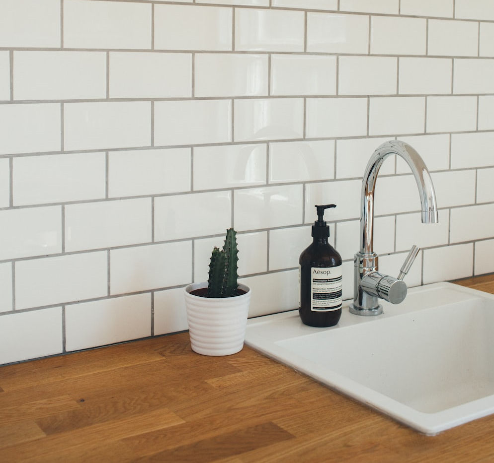 Read more about the article The 4 Tile Backsplash Trends That Will Make Your Kitchen a Dream Home in 2022