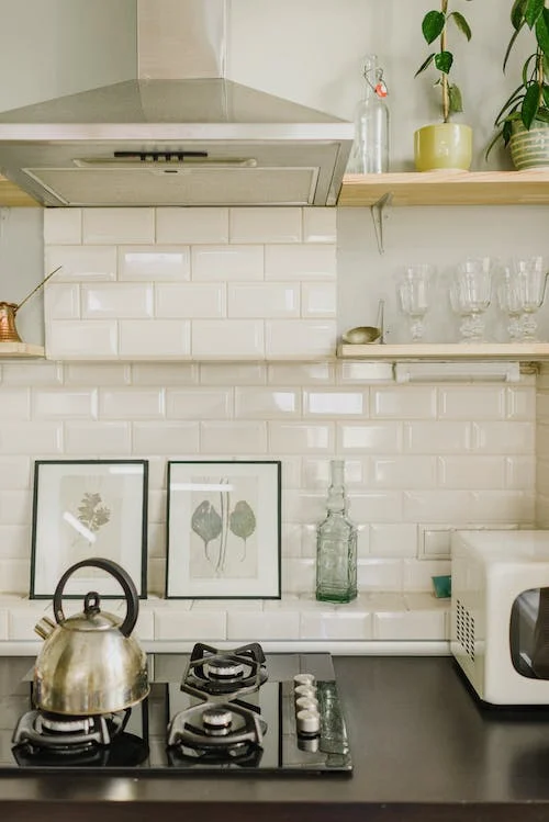Read more about the article 5 Reasons to Transform Your Kitchen with a New Backsplash